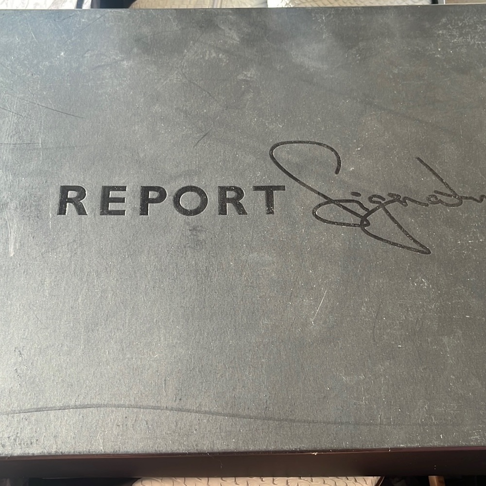 Report signature boots